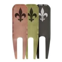 Alternative view of Fleur-de-lis Divot Tool